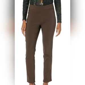 Briggs New York Women's Brown Straight Leg Pants